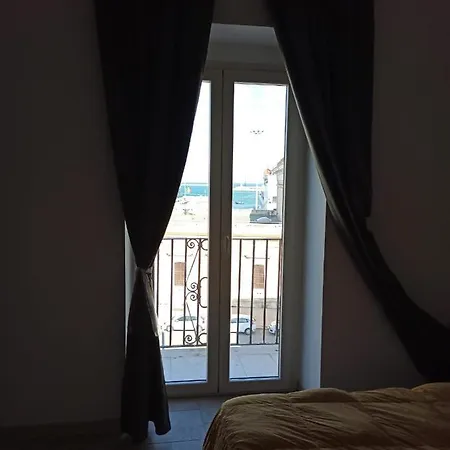 Cara Casa Al Porto N.25 公寓